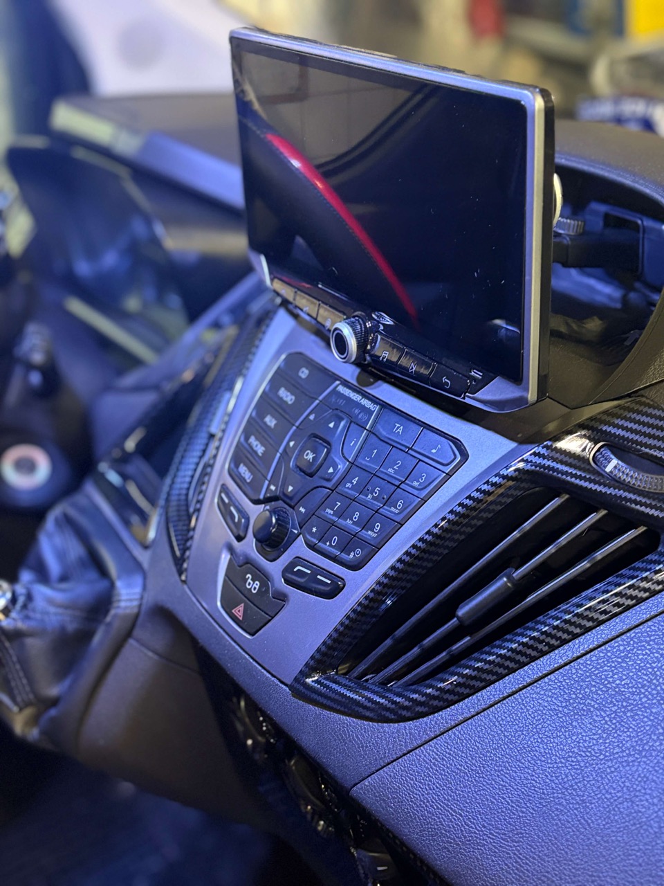 Původní autorádio Ford Transit Custom